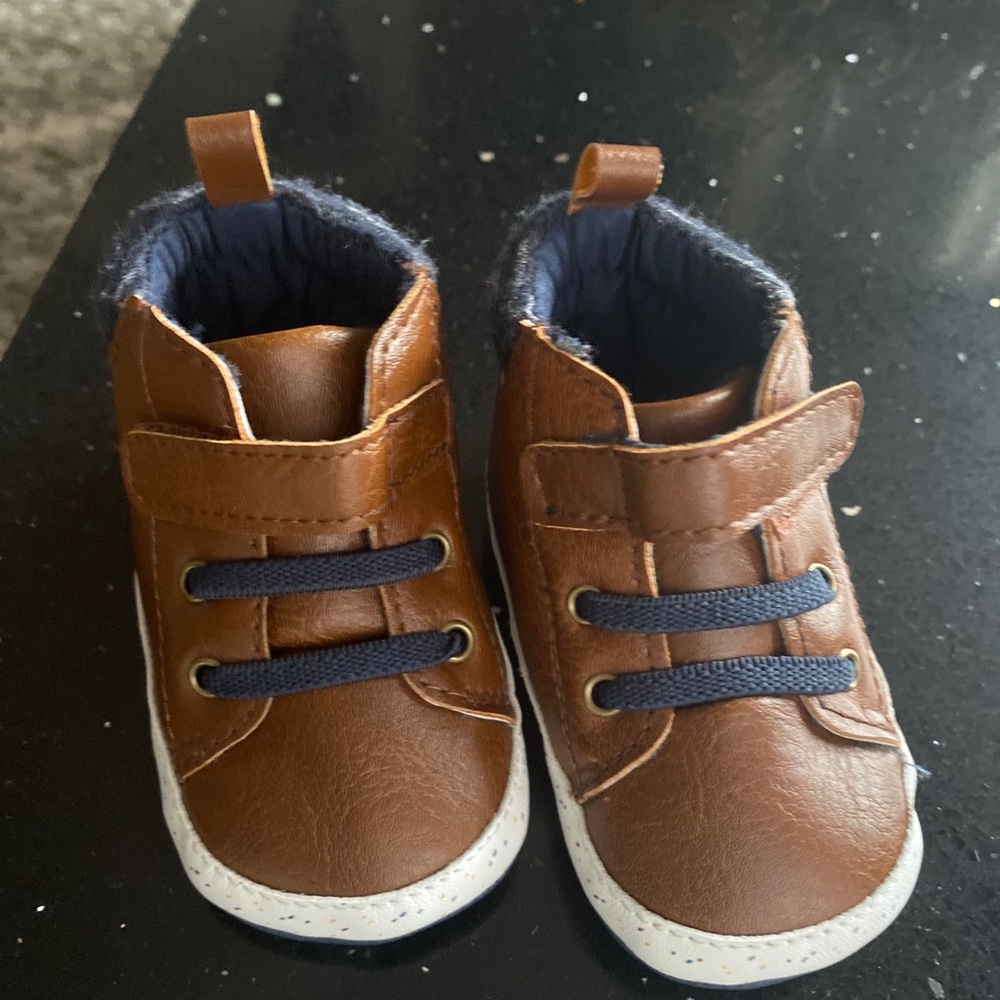Carter’s boys shoes